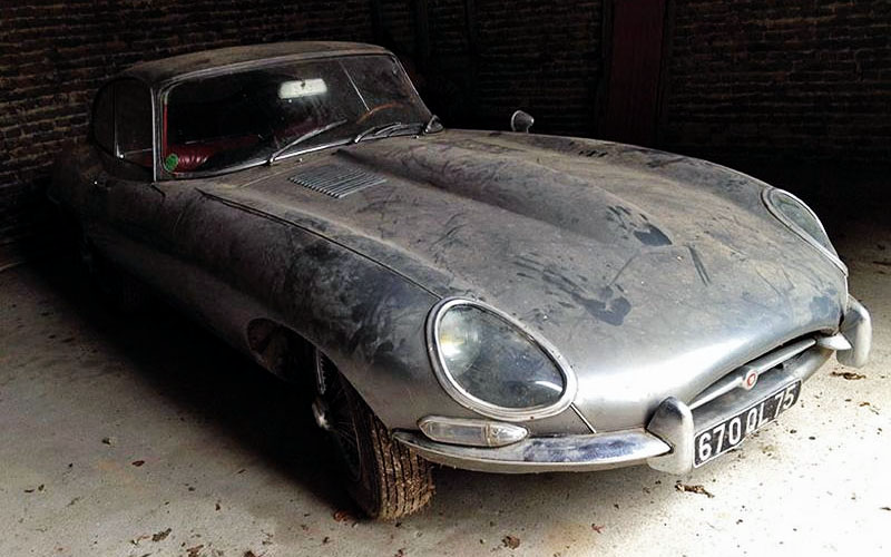 1964 Jaguar E-type in France