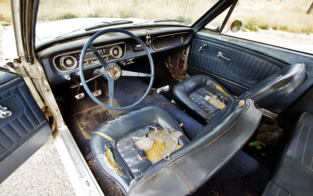 Mustang - Old Interior