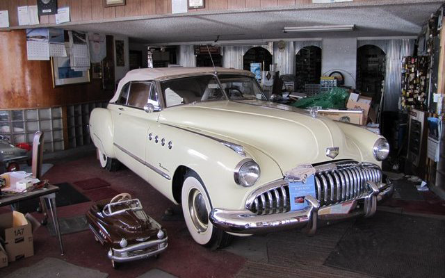 buick-with-baby