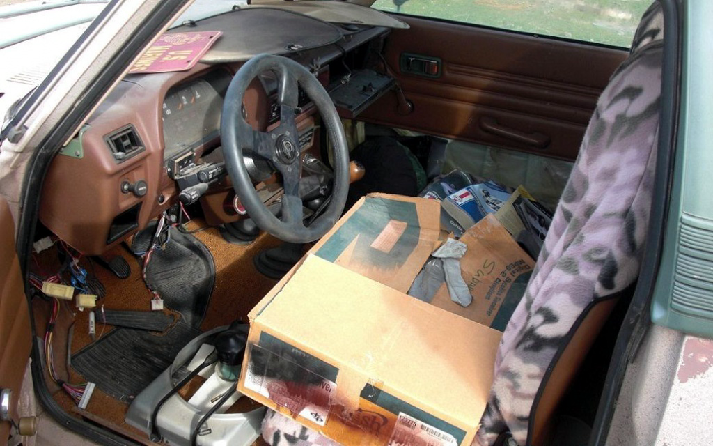 Subaru Brat interior