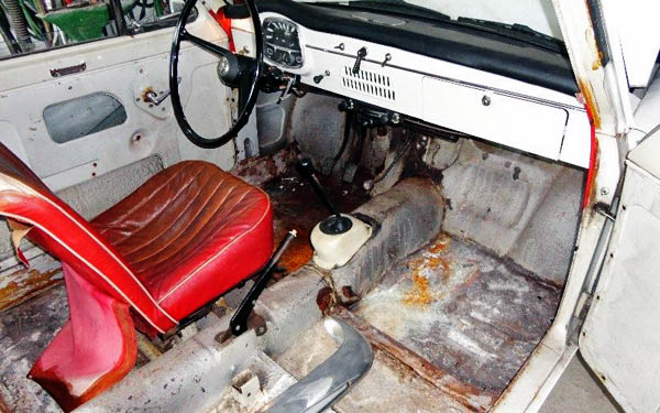 Austin A40 Interior