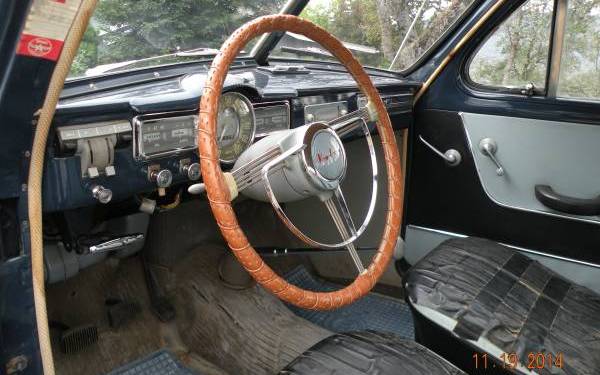 1958-volvo-444-interior
