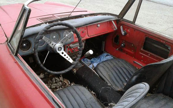 Datsun Fairlady Interior
