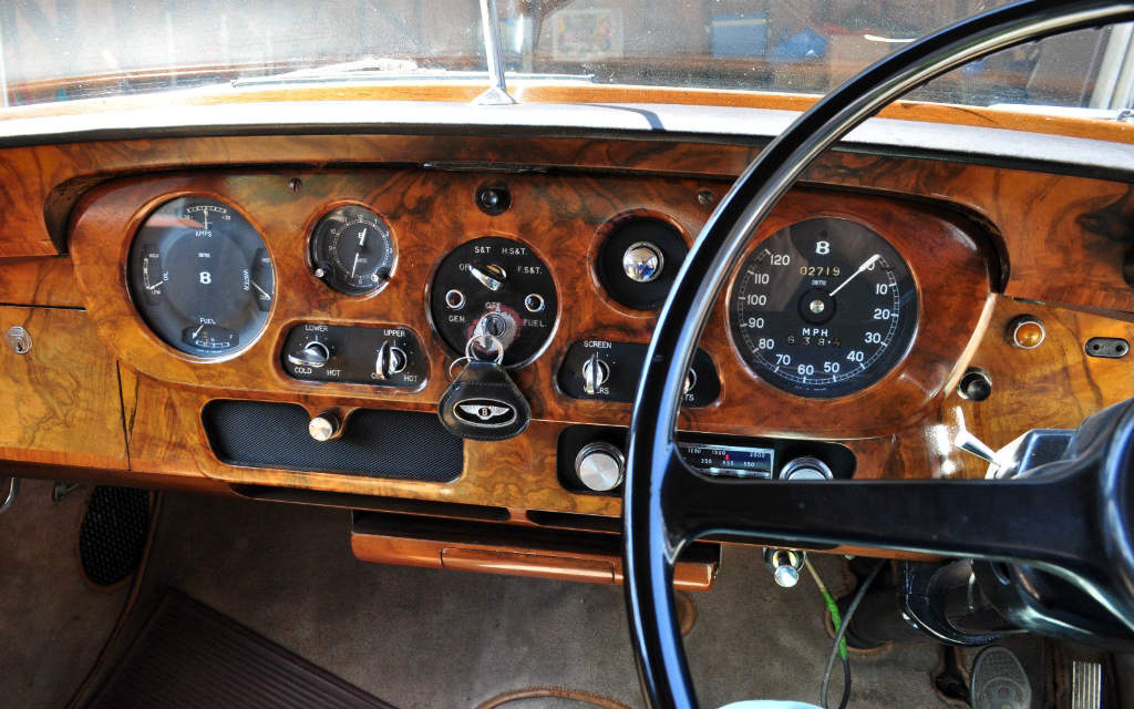 1964 Bentley S3 Dash