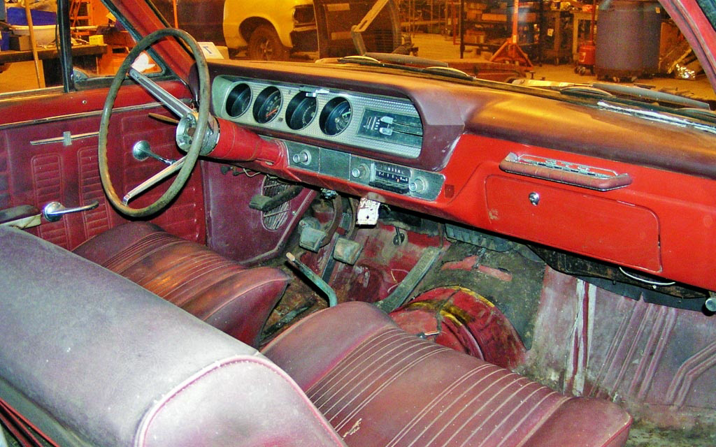 1964 Pontiac GTO Interior