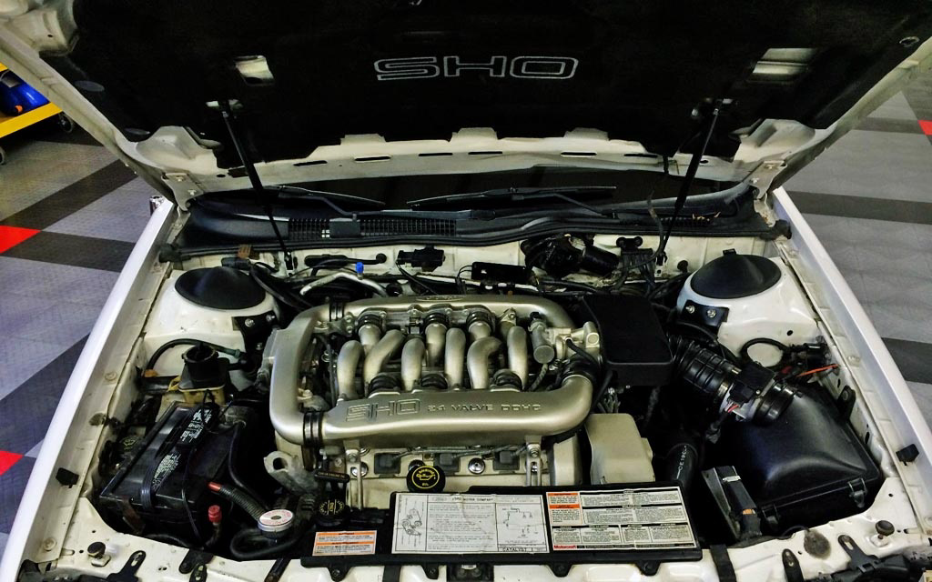 1990 Taurus SHO Engine