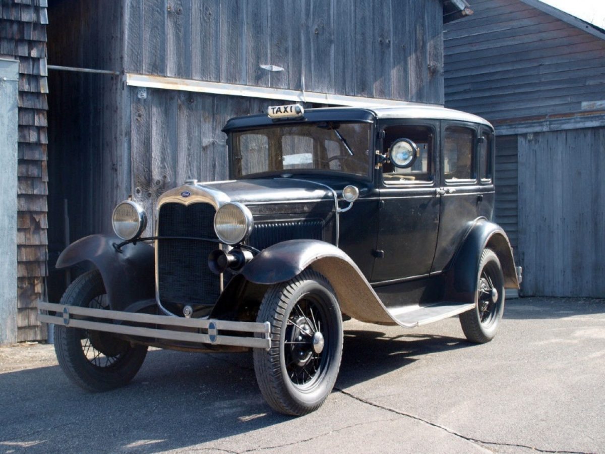 1930-Ford-Model-A-Taxi-