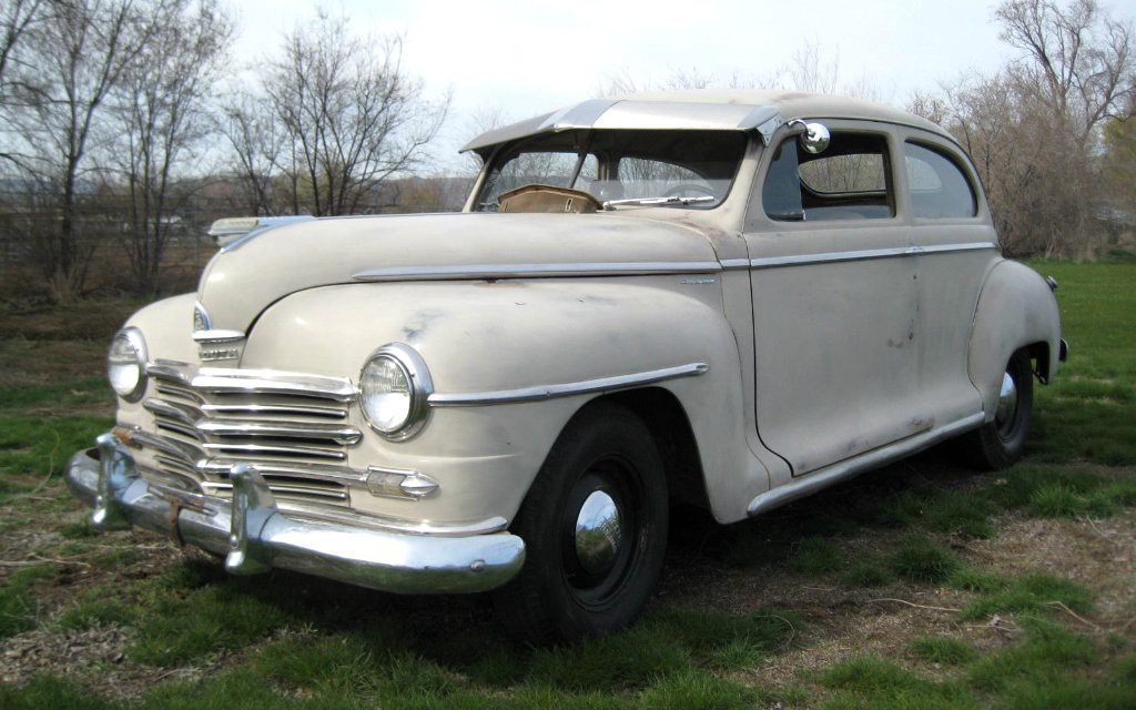 1946 Plymouth P15S Deluxe