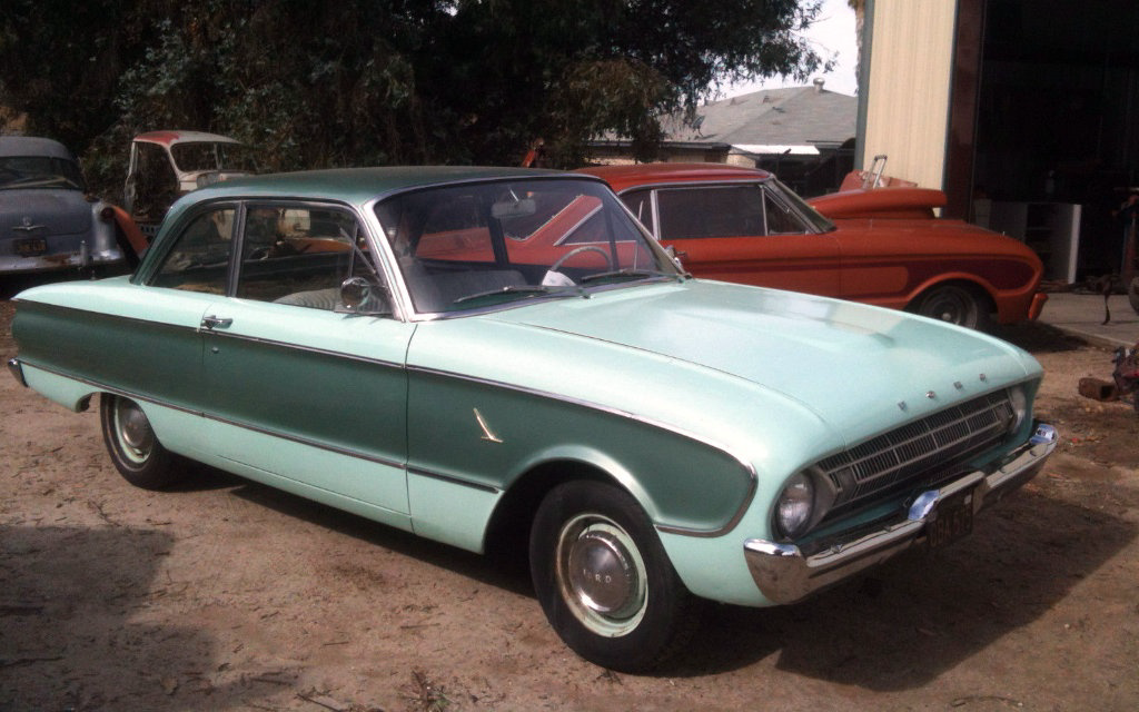 1961 Ford Falcon Deluxe