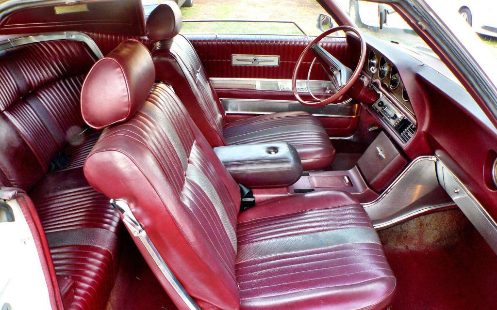 1969 Ford Thunderbird Interior