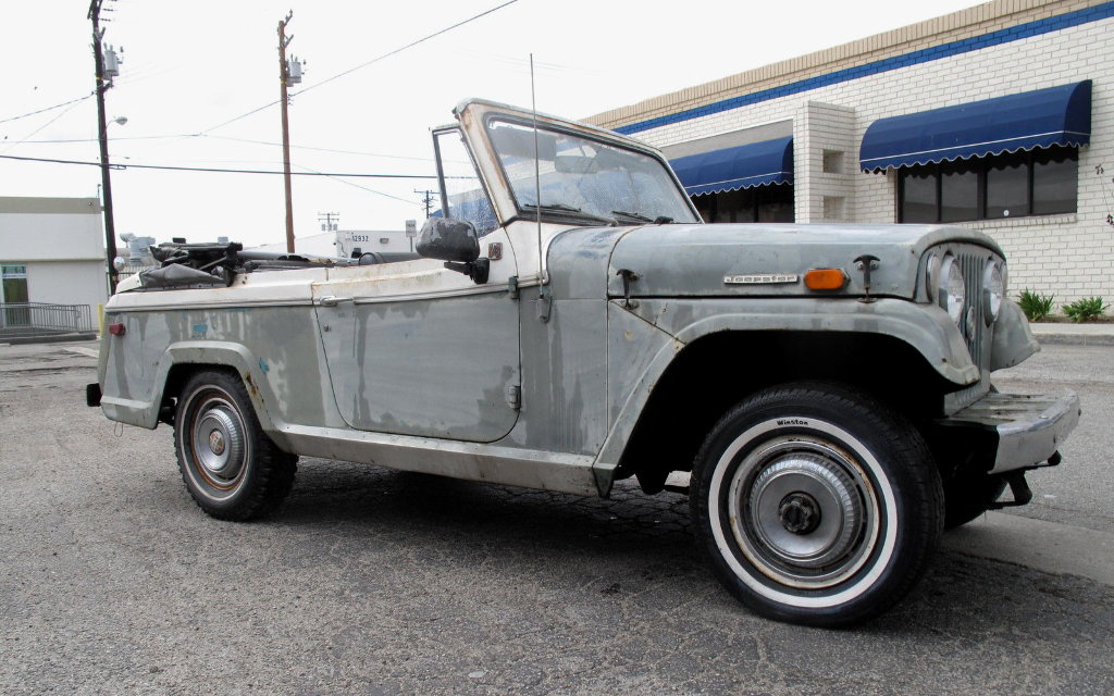 1969 Jeepster