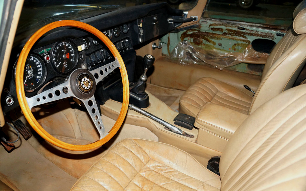 1970 Jaguar E-Type Interior