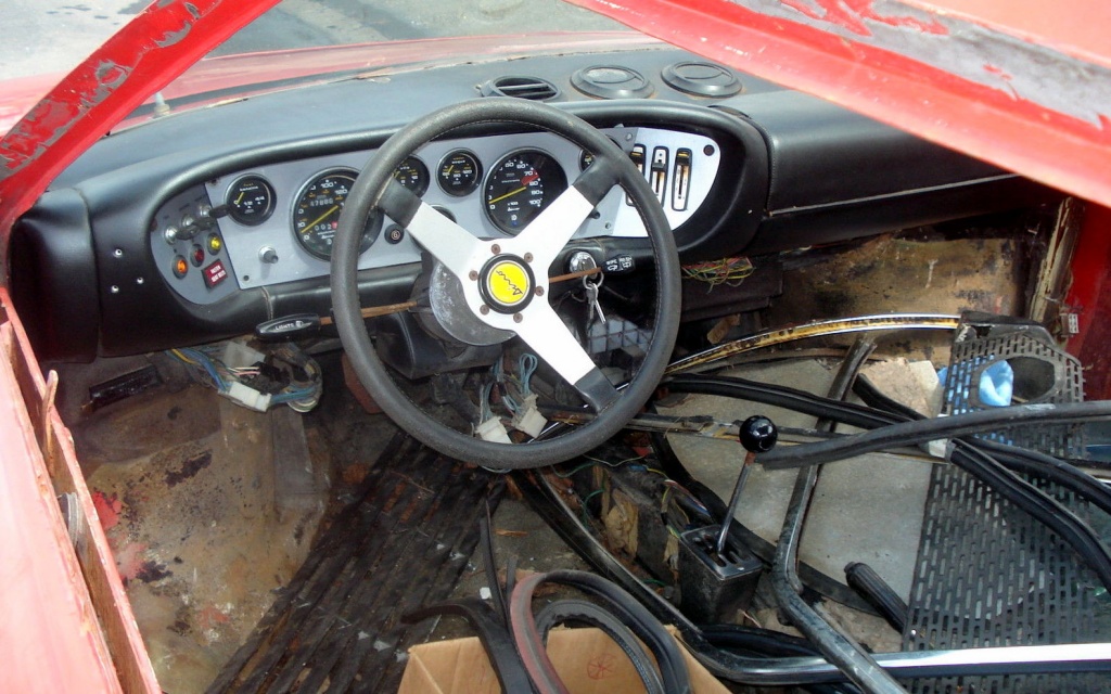 Dino GT4 interior