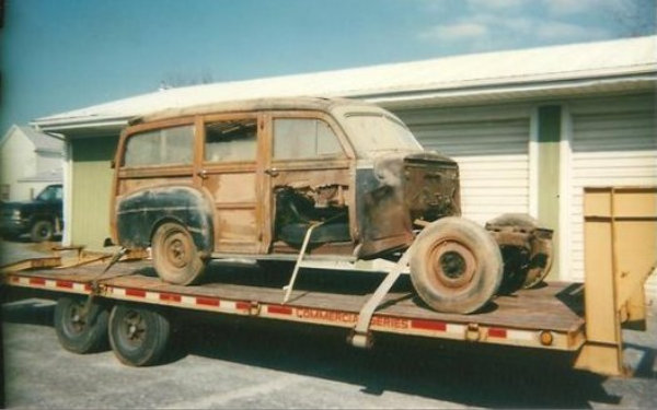 1946 Ford Super Deluxe Wagon