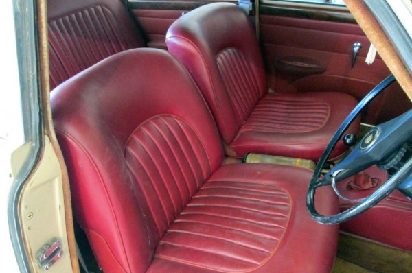 1967 Jaguar 240 Interior