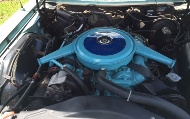 425 V8