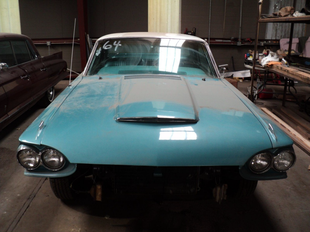 '64 Thunderbird front