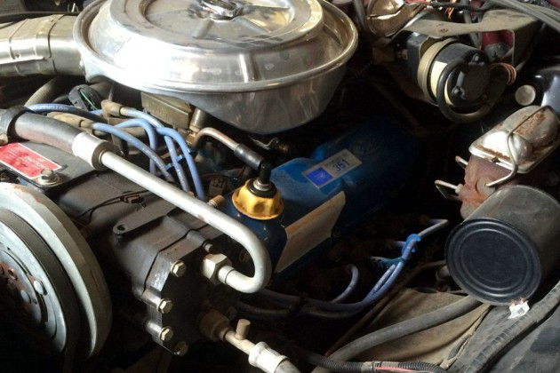 1977 Ford Ranchero GT V8 Engine