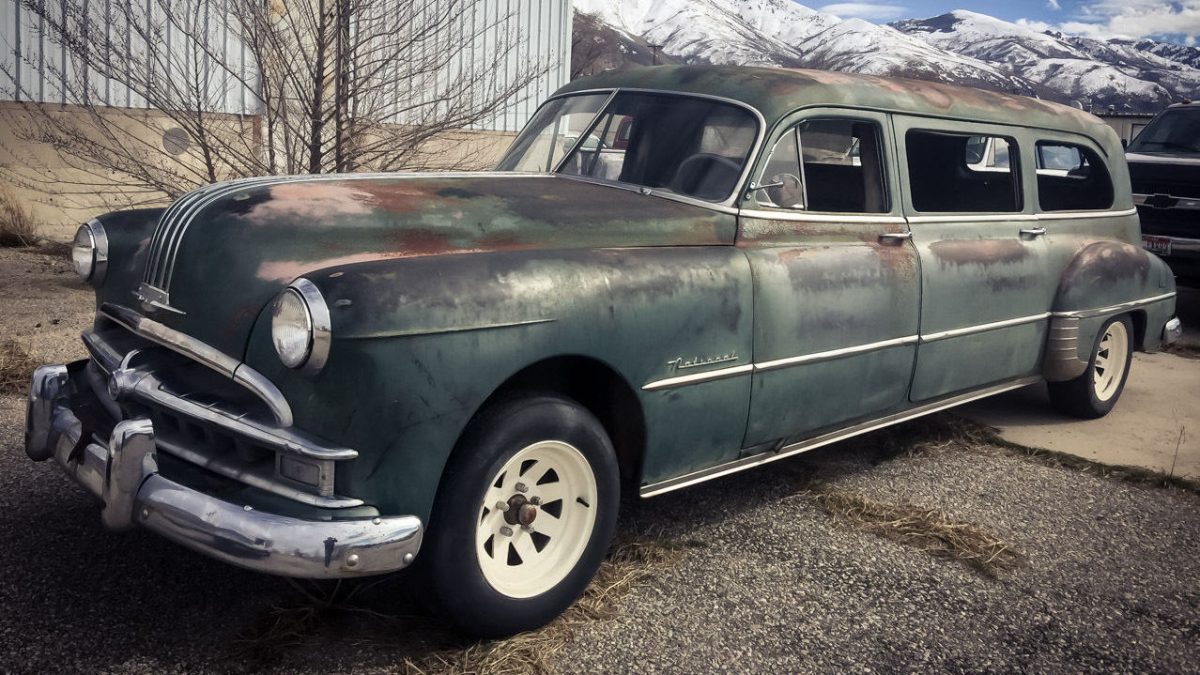 1949-Pontiac-National-Limo-