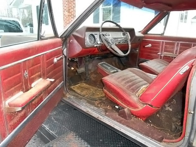 041116 Barn Finds - 1967 Oldsmobile 442 - 3