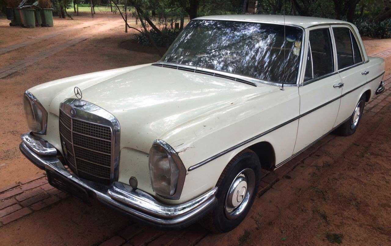 South African 1969 Mercedes 280S Find! - Barn Finds
