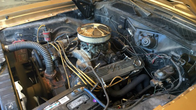 1971 Plymouth 440 Engine