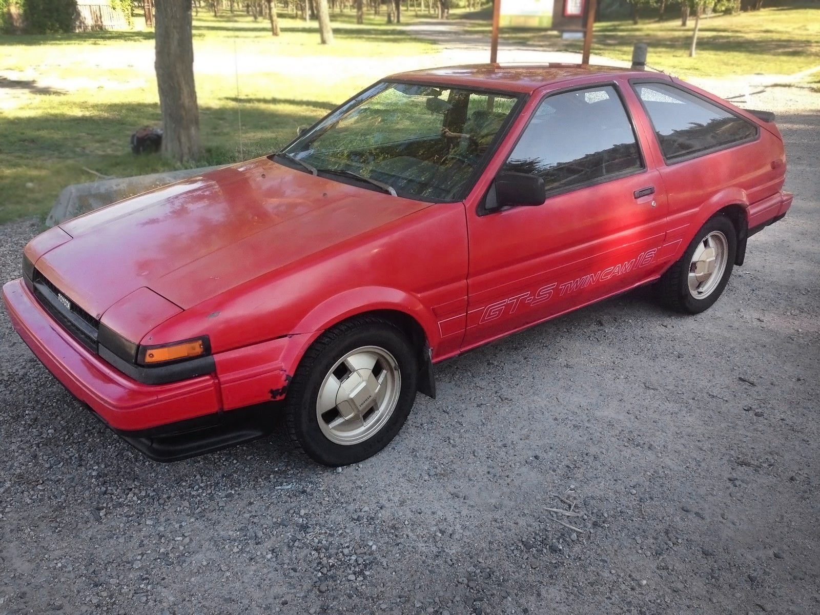 070916-Barn-Finds-1985-Toyota-Corolla-Sport-GTS-1.jpg
