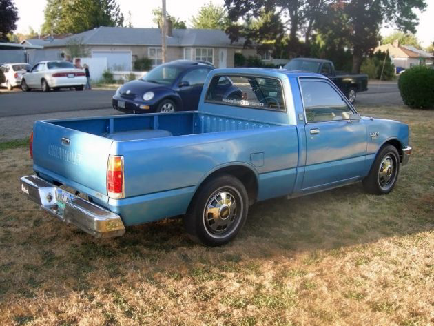 081516 Barn Finds - 1982 Chevrolet Luv Diesel - 2