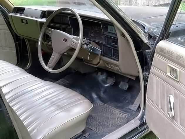 082816 Barn Finds - 1983 Toyota Crown Hearse - 4