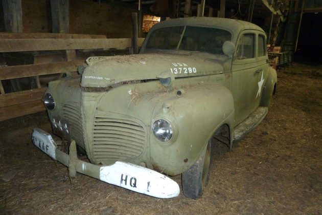 1941-plymouth-p11-staff-car