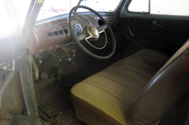 1947-ford-interior