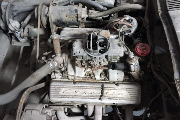 1965-corvette-engine