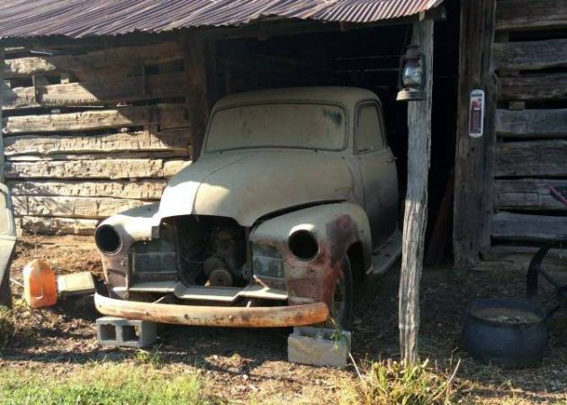 1954-chevy-truck-barn-find