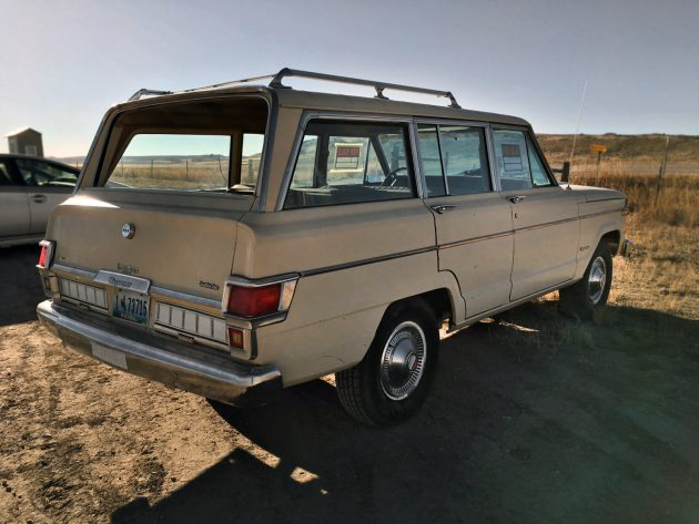 111216-barn-finds-1979-jeep-wagoneer-05