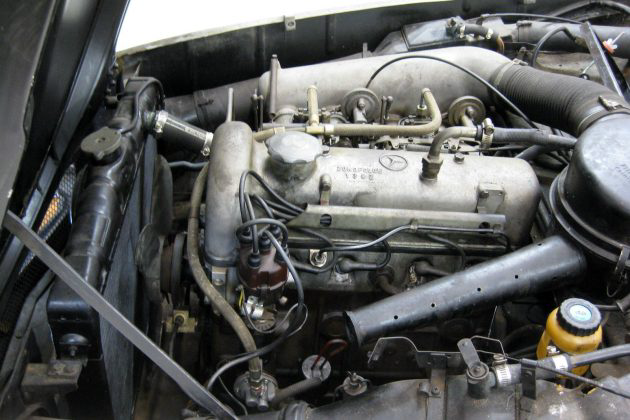 1960-mercedes-190sl-engine