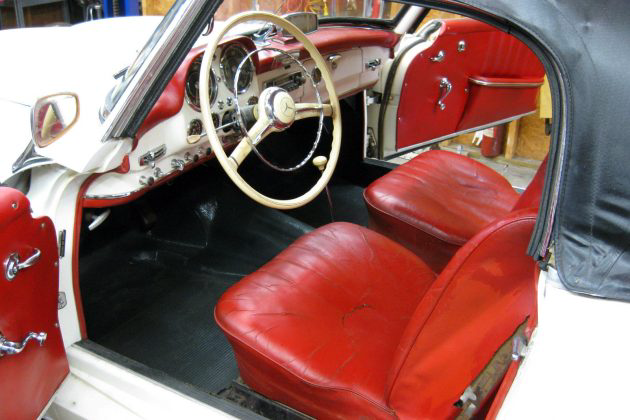 1960-mercedes-190sl-interior