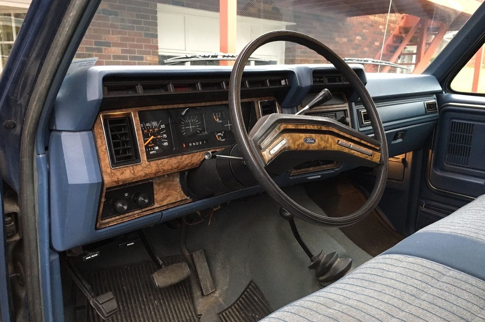 24,000 Miles: 1986 Ford F-250