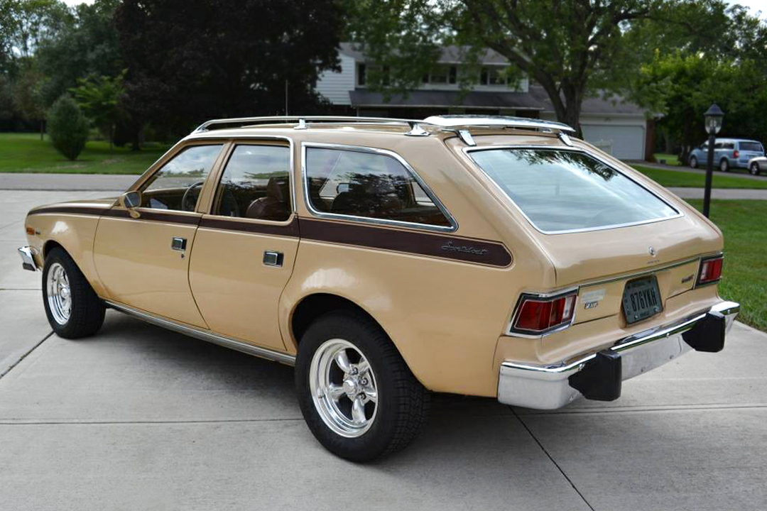 6 + 2 = V8: 1976 AMC Hornet X Sportabout.