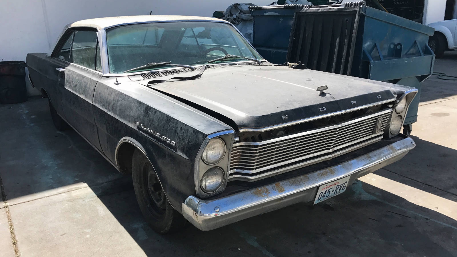 Exclusive 1965 Ford Galaxie 500