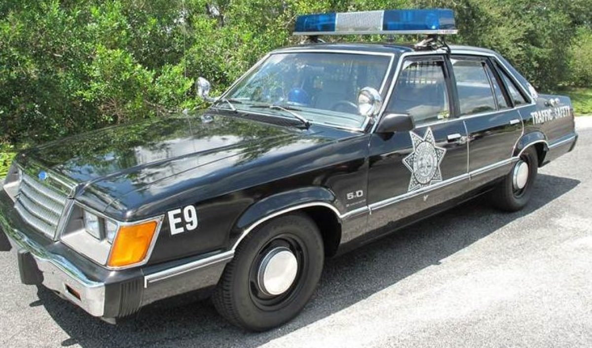 Four Door Mustang: 1984 Ford LTD 5.0 Cop Car | Barn Finds