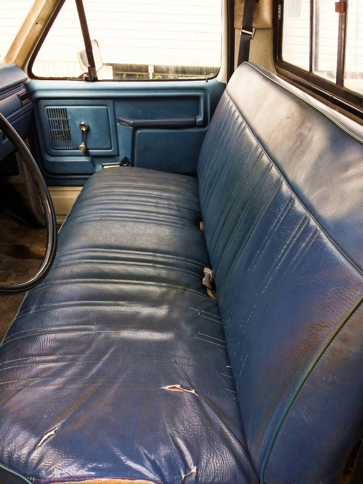 1985 Ford F150 Seat Barn Finds