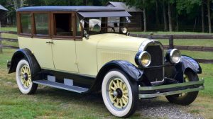 1925 Peerless 6-70 Sedan