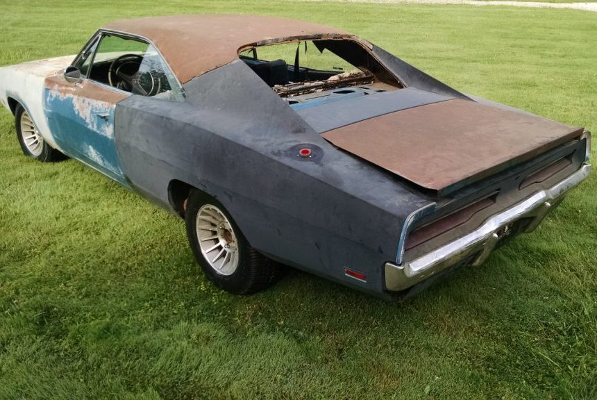 1969 Dodge Charger 440 2 Barn Finds
