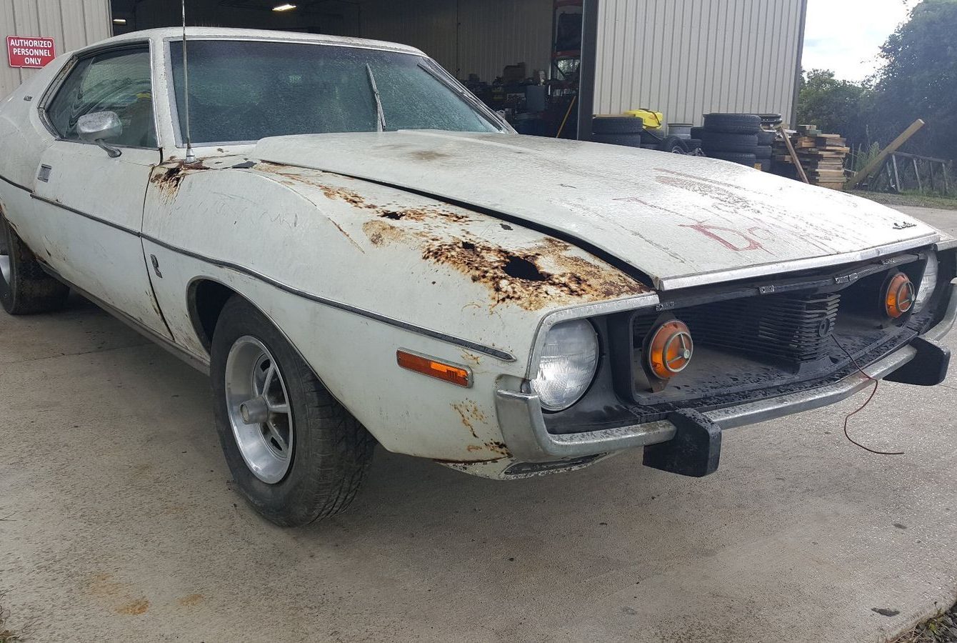 1973 AMC AMX Pierre Cardin (1) Barn Finds