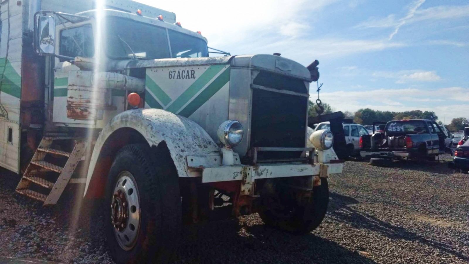 Tennessee Salvage Yard (6) Barn Finds