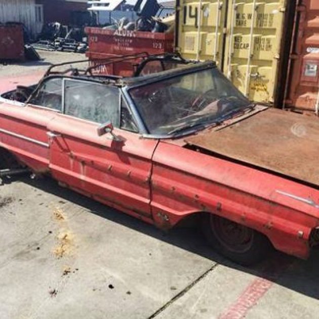 1964-Ford-Galaxie-Convertible-