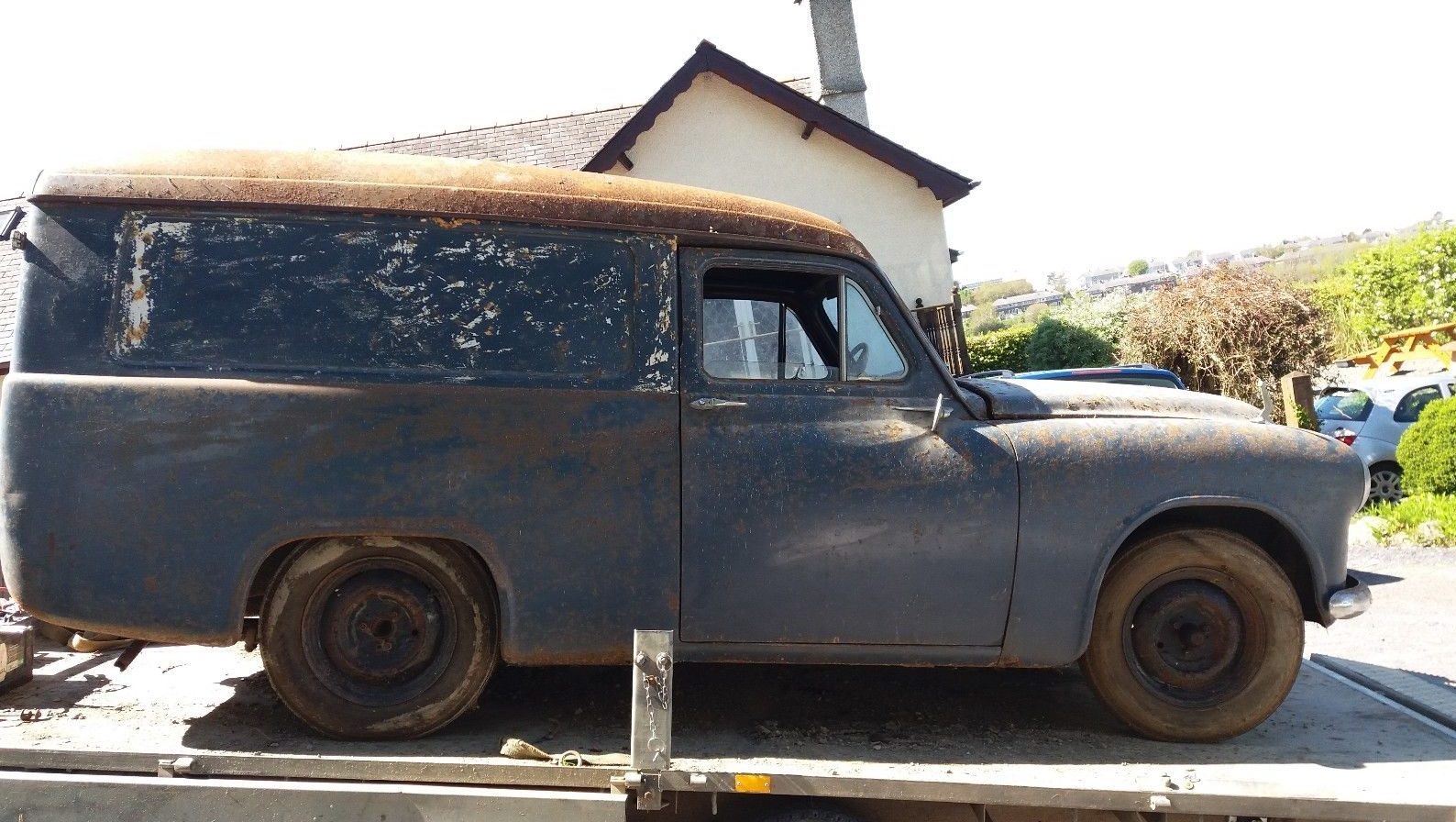 Commer Van Side Barn Finds