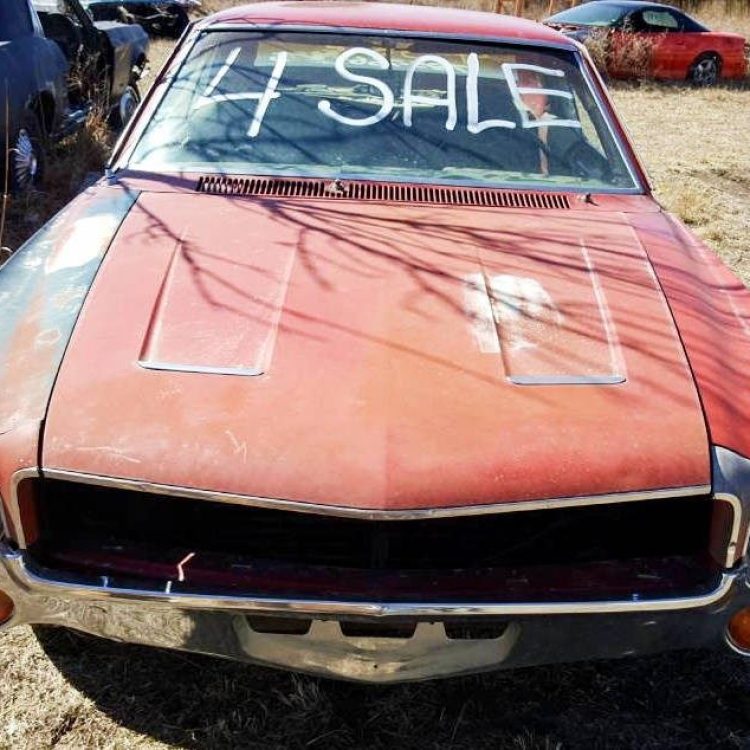 1968-AMC-Javelin-SST-1015x634-