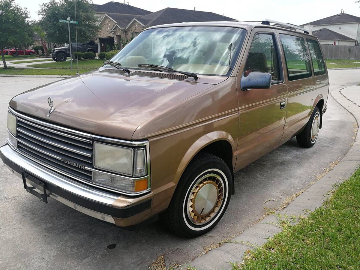 082318 – 1988 Plymouth Voyager – 2 | Barn Finds