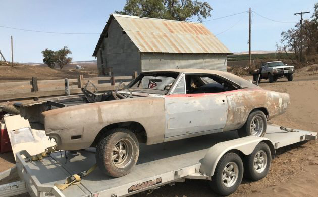 Stored 23 Years! 1969 Dodge Charger 440 Four-Speed | Barn Finds